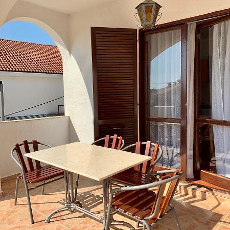 Pržno Apartments Mari المظهر الخارجي الصورة